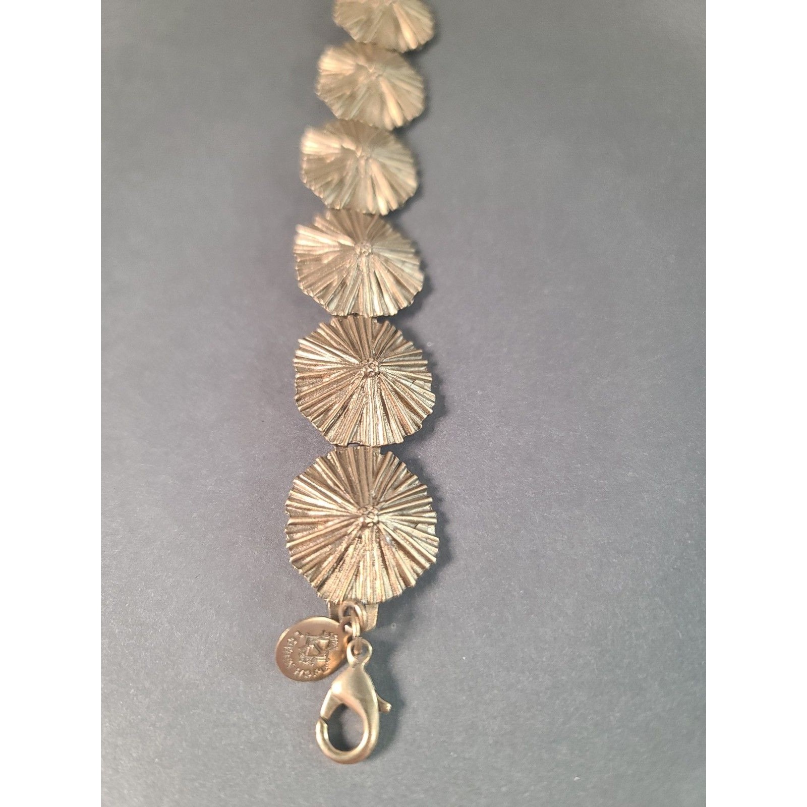 Rare Vintage Loren Hope Goldtone Textured Mcm Sand Dollar Bracelet — image 2 of 8